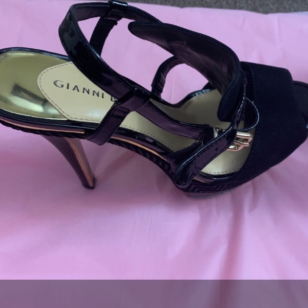 Black and Gold Pumps ( never worn)